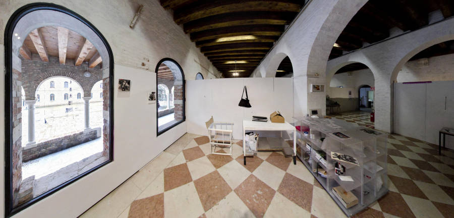 Interno degli atelier nel complesso dei santi Cosma e Damiano alla Giudecca